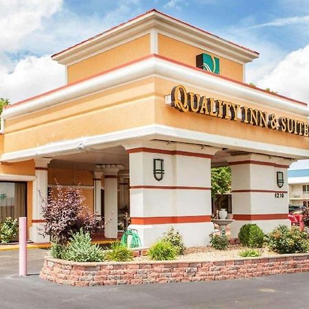 Quality Inn & Suites Kansas City - Independence I-70 East Eksteriør billede