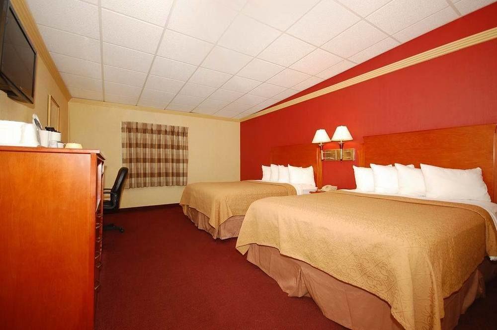 Quality Inn & Suites Kansas City - Independence I-70 East Eksteriør billede