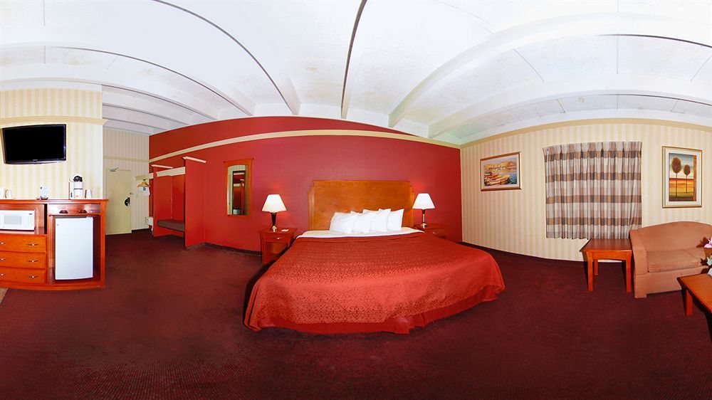 Quality Inn & Suites Kansas City - Independence I-70 East Eksteriør billede